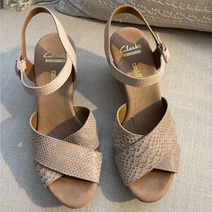 Clarks Wedge Sandal, 6.5